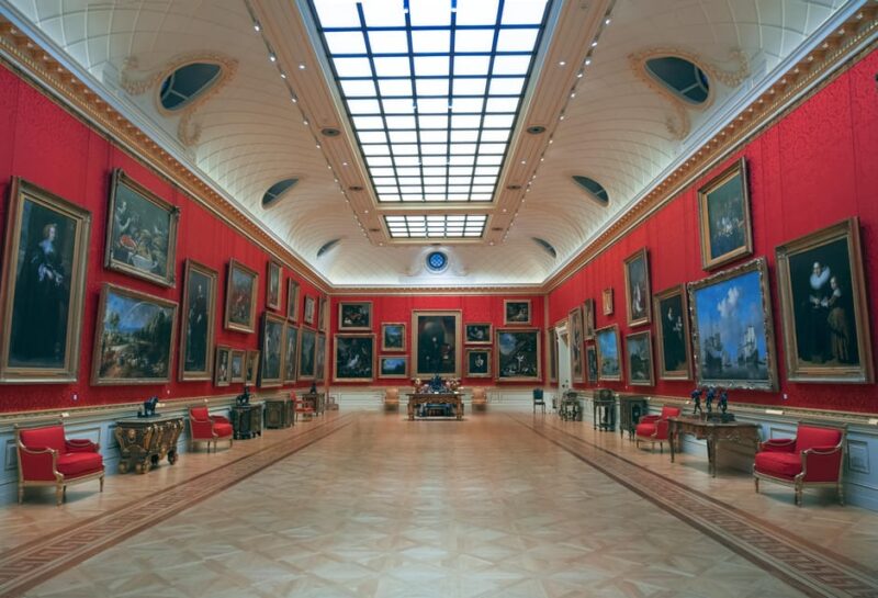 London: National Gallery Private Tour with Expert Art Guide - Exploring Works by Van Gogh, Monet, and Da Vinci