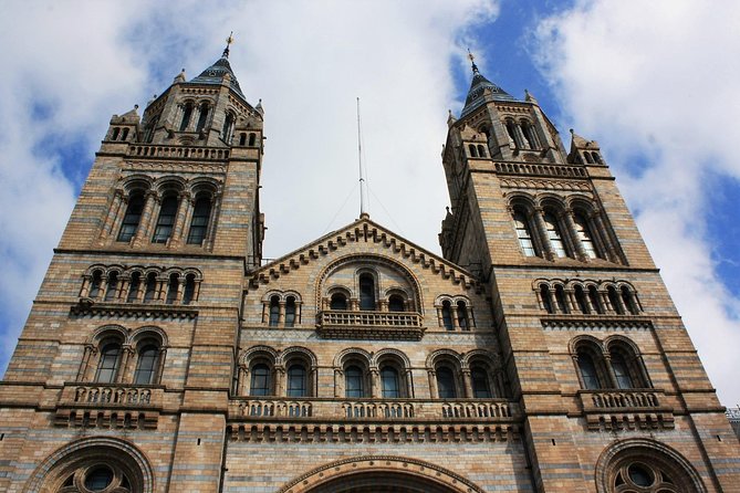 London Natural History Museum Private Tour for Kids & Families - Explore the Natural History Museum with a Private Guide for Kids and Families