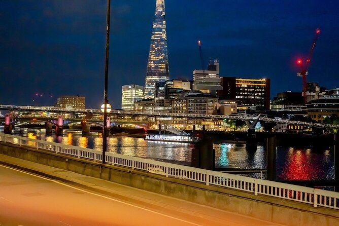 London Night Tour See the City Lights - Practical Details: Meeting Point and Accessibility