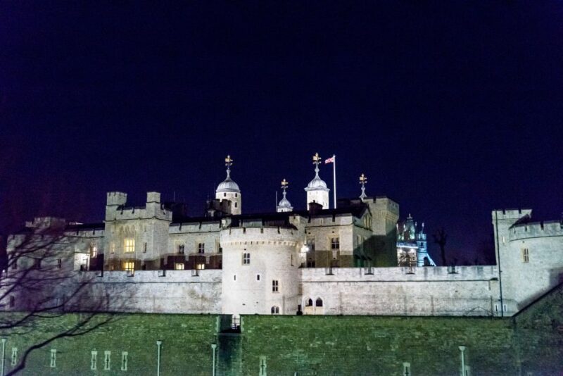 London: Nighttime Open-Top Sightseeing Tour with Live Guide - How This Tour Compares to Other Night Sightseeing Options