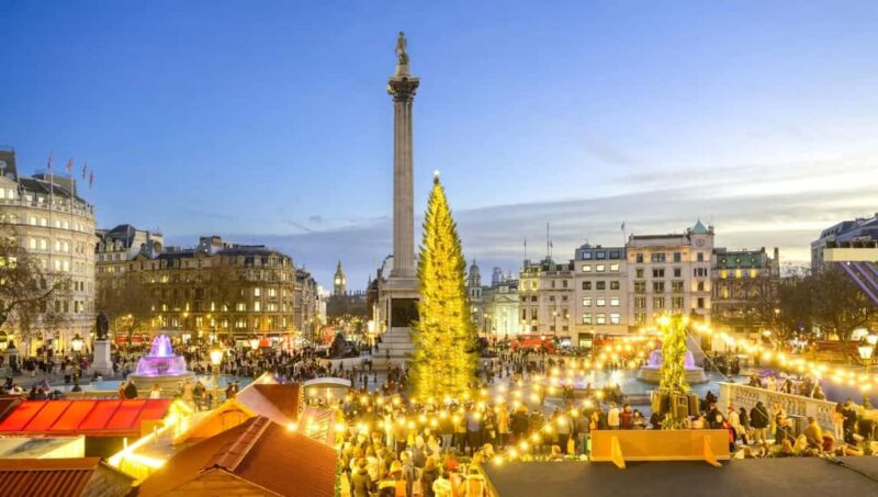 London: North Pole Express Tour with Santa & Festive Fun - Interactions with Santa, Elves, and the Conductor