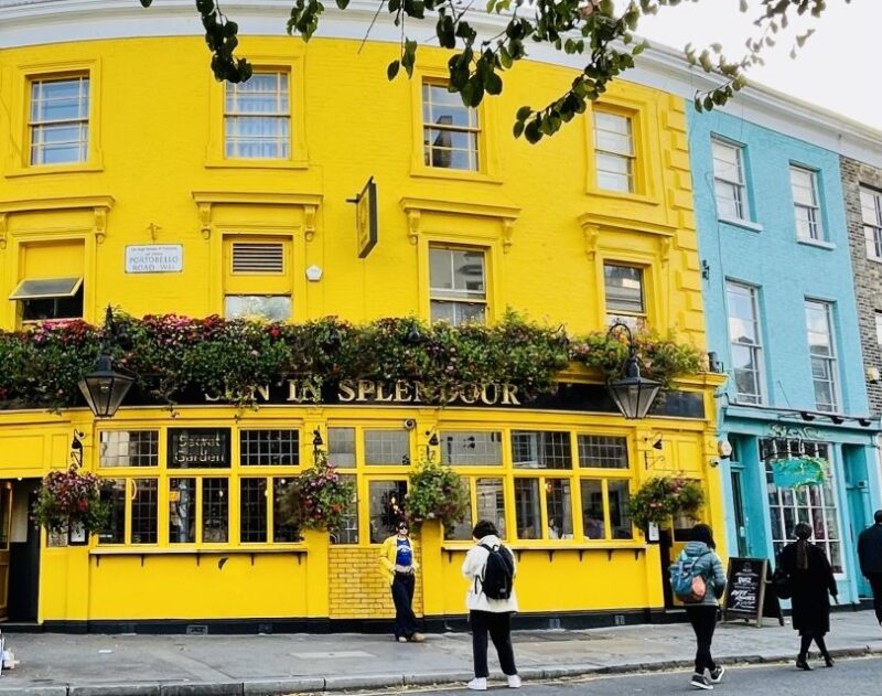 London: Notting Hill Film Locations and Stars Walking Tour - Tour Logistics and Group Experience