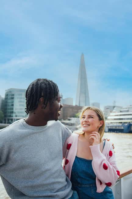 London: Official Tower of London River Tour - The Experience: A Blend of Sightseeing and Storytelling