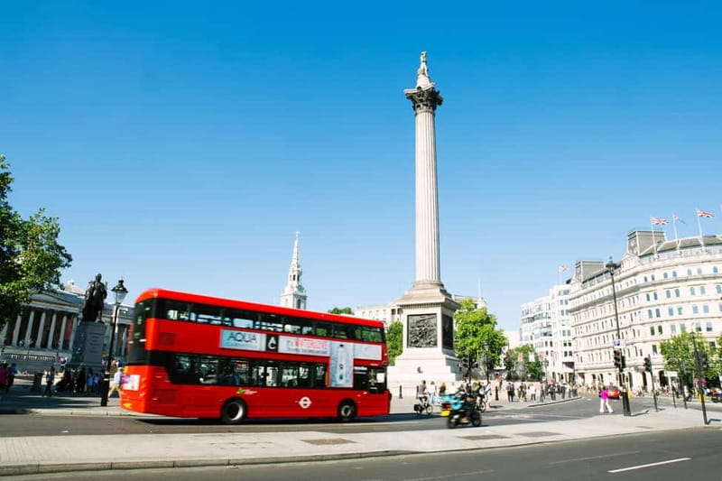 London Package: Royal Bike Tour with River Thames Cruise - The Tour Guides: Knowledgeable and Personable