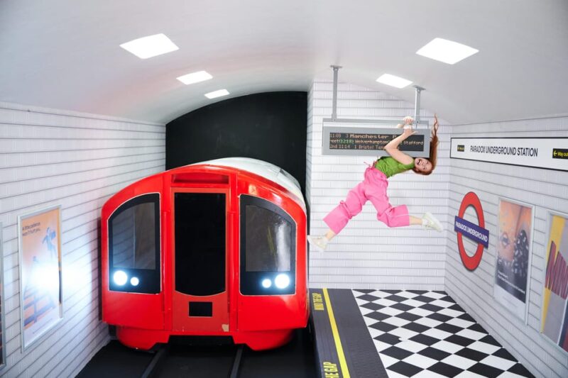 London: Paradox Museum Entry Ticket - Discovering the Camouflage Room and Other Highlights