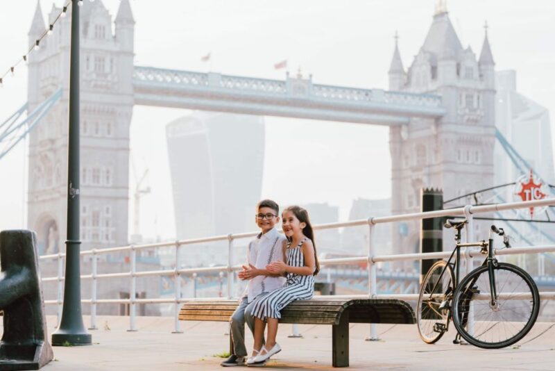 London: Personal Travel & Vacation Photographer - Custom Location Selection and Flexible Scheduling
