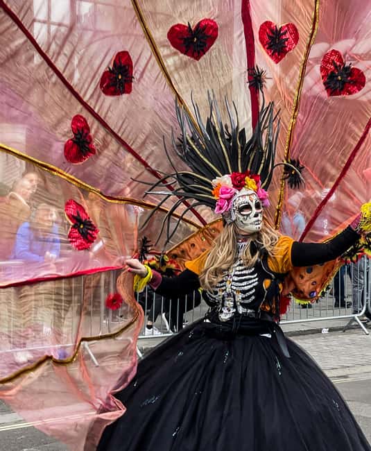 London : Photography Tour with a Professional Photographer - Practical Tips for the Tour: What to Bring and Wear