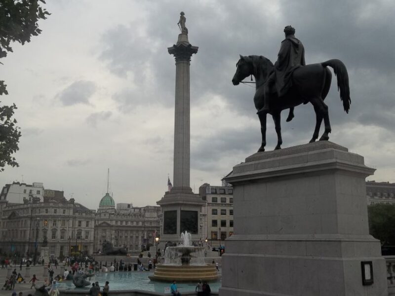 London: Private 3-Hour Family-Friendly Highlights Tour - A Focus on Outside Views and Stories