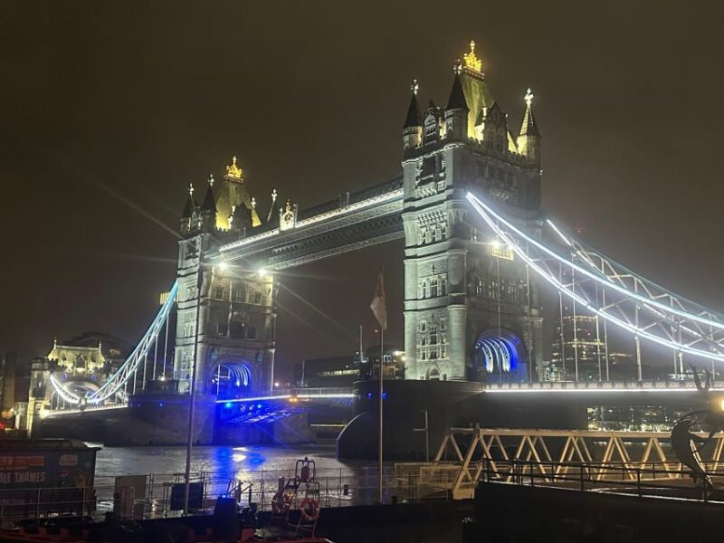 London: Private Black Cab Night Tour with Hotel Pick Up - Explore Londons Nighttime Charm in a Private Black Cab