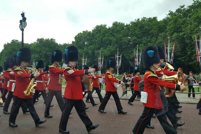 London Private Chauffeur Half-Day or Full-Day Vehicle Rental - How the Mileage and Duration Work