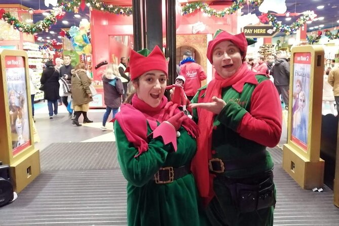 London Private Christmas Lights Taxi Tour with Pick Up - Carnaby Street’s Quirky Festive Charm