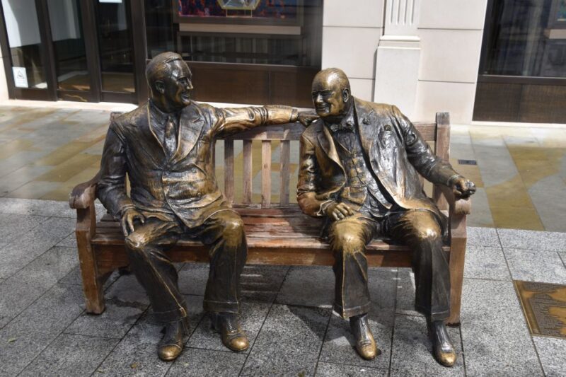 London: Private Churchill Walking Tour - Key Churchill Landmarks on the Route