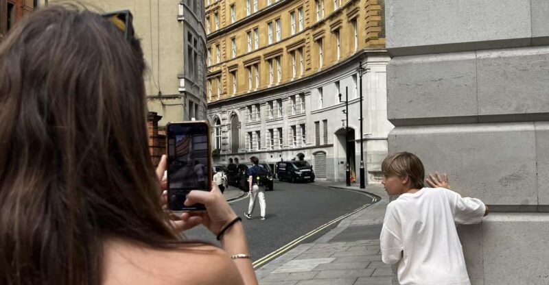 London: Private Family Harry Potter Movie Locations & Cruise - Key Points