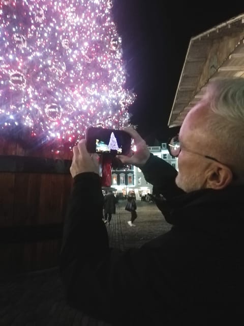 London: Private Festive lights walking tour with a local - Key Points