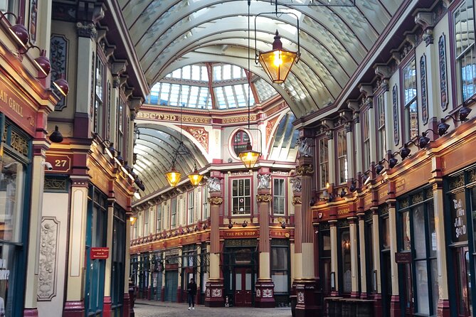 London Private Guided Taxi Tour - From Trafalgar Square to Whitehall: Monuments and Memorials