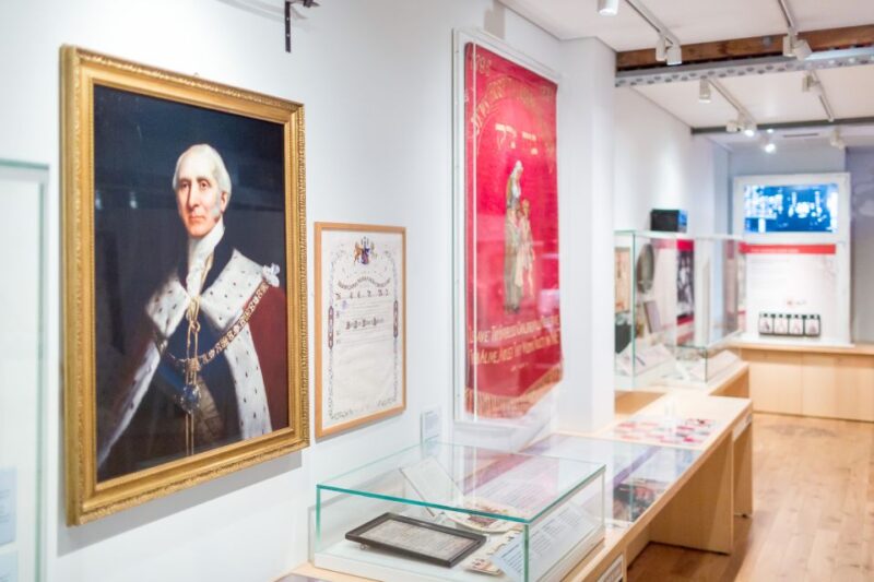 London Private Jewish History, Synagogues and Holocaust Tour - Flexibility Between the 2-Hour and 4-Hour Tours