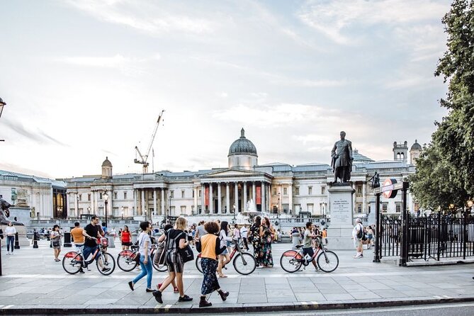 London Private Tour with a Local Guide, Kickstart your Trip: Customised - The Experience Highlights: Customized Landmarks and Neighborhoods