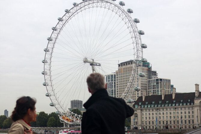 London Private Tour with a Local Guide, Kickstart your Trip: Customised - The Guide: Knowledgeable and Engaging