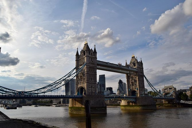 London Private Walking Tour with a Local - Key Points