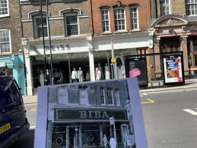 London: "Queen" Highlights Walking Tour - Key Locations: From Kensington to Royal Albert Hall