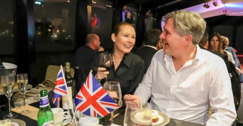 London: River Thames Dinner Cruise - The Atmosphere: A Mix of Relaxation and Celebration