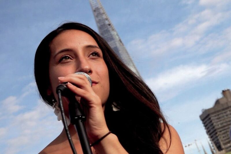 London: River Thames Evening Cruise with Bubbly and Canapés - Key Points