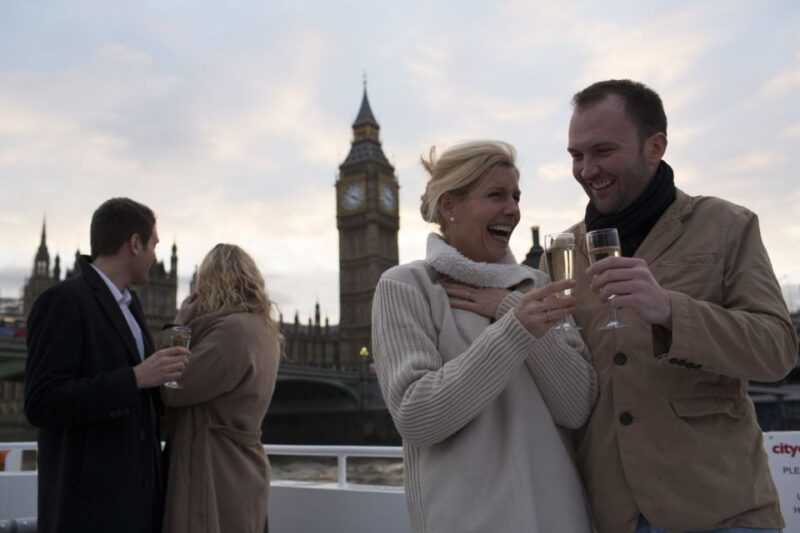 London: River Thames Evening Cruise with Bubbly and Canapés - London: River Thames Evening Cruise with Bubbly and Canapés — An Overview