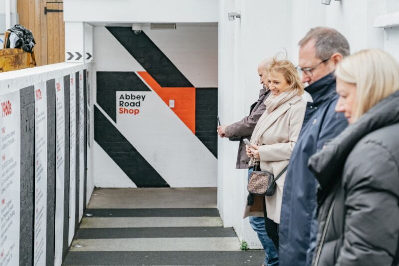 London: Rock and Roll Taxi Tour - Key Points