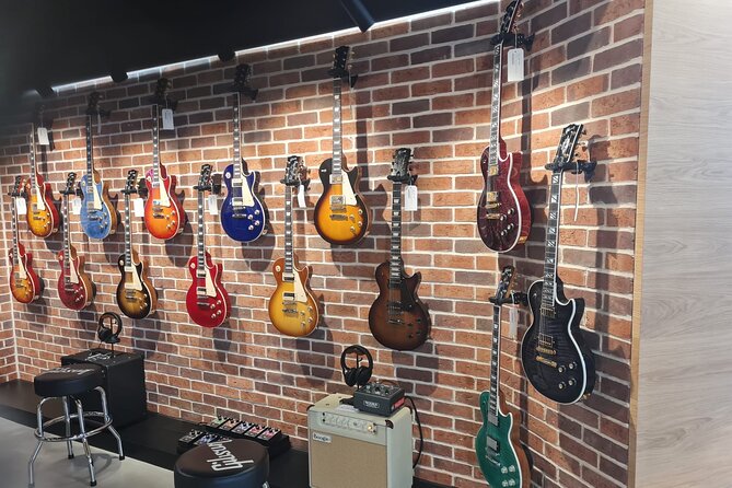 London Rock N Roll Beatles Private Black Cab Tour - Jimi Hendrix, Handel, and Freddie Mercury: A Musical Walkthrough