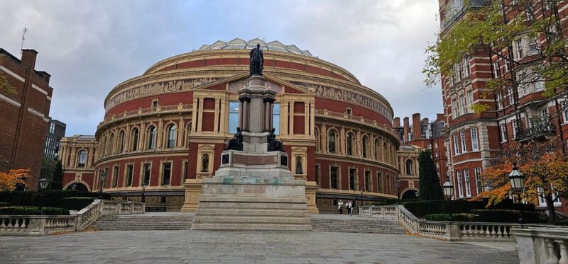 London: Royal Kensington Walking Tour - Key Points