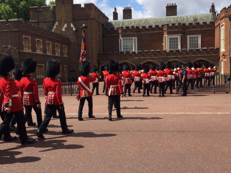 London: Royalty Walking Tour with Changing of The Guard - Starting Point and Tour Logistics in Central London
