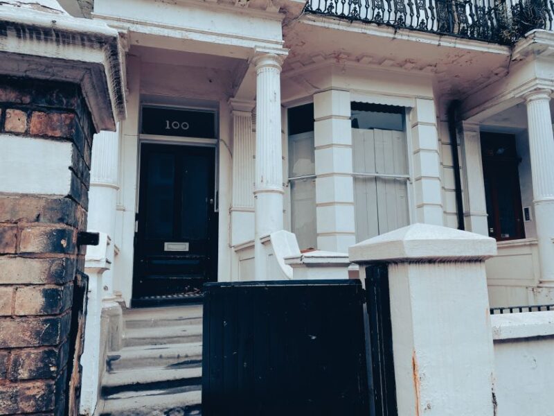 London: Secrets of Freddie Mercury Tour with a Cocktail - The Final Performance and Freddie’s Last Days