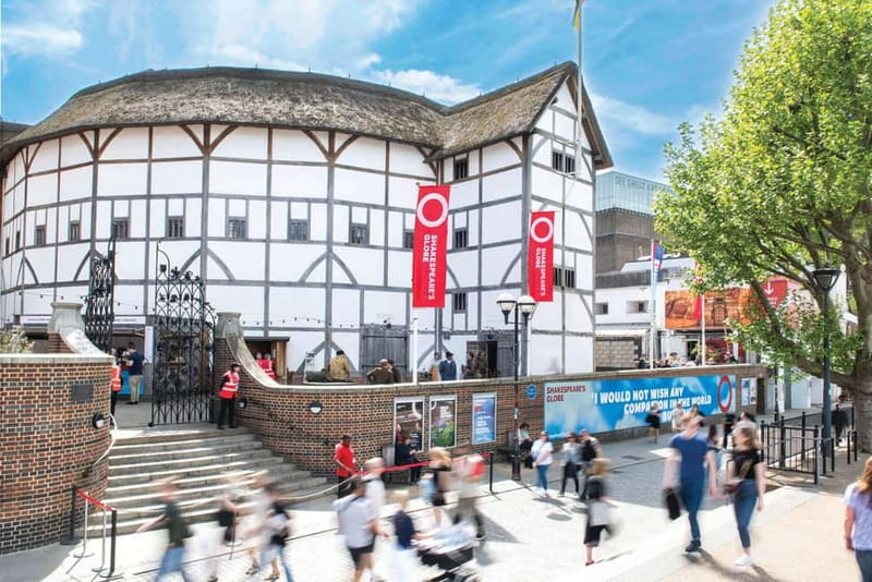 London: Shakespeare's Globe Theatre Guided Tour - The Experience for Different Visitors