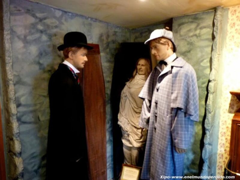 London: Sherlock Holmes Museum & Westminster Walking Tour - Inside Westminster Abbey and Its Significance