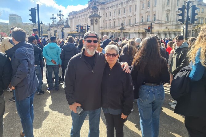 London Sightseeing Private Black Cab Tour with Hotel Pick Up - The Secretive Charm of 10 Downing Street