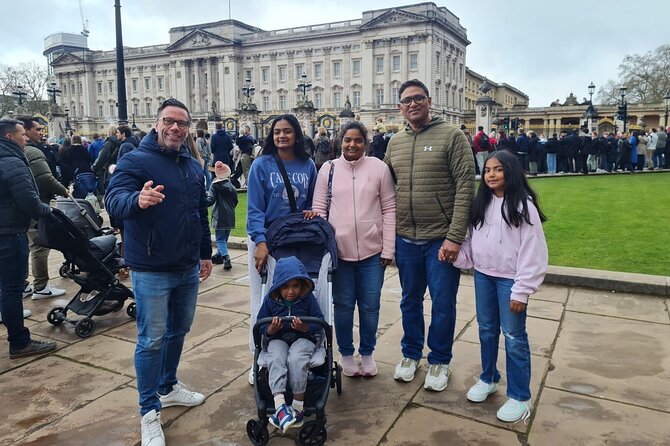 London Sightseeing Private Black Cab Tour with Hotel Pick Up - Practical Details: Booking, Cancellation, and Suitability