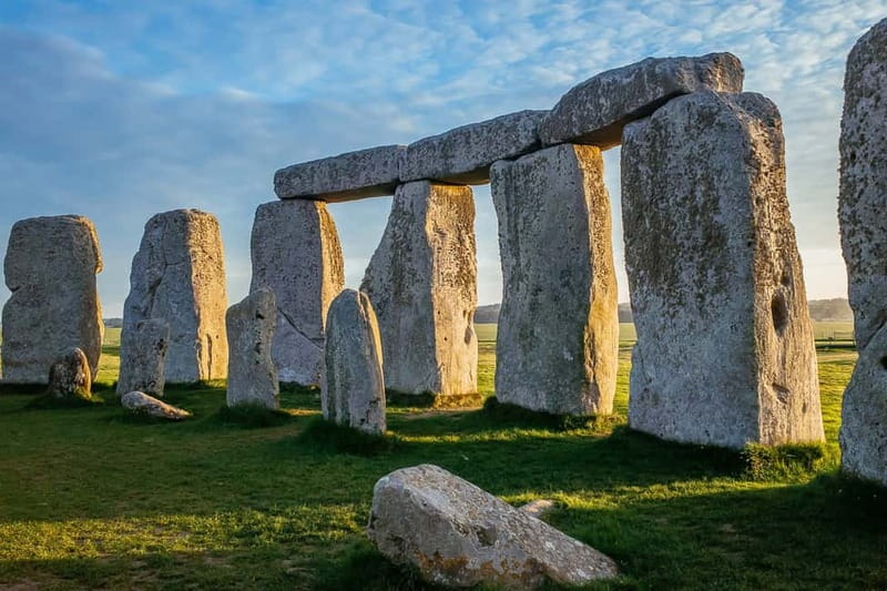London: Small Group Stonehenge and Bath Tour & Secret Site - Scenic Drive to Salisbury Plain and Wiltshire Villages
