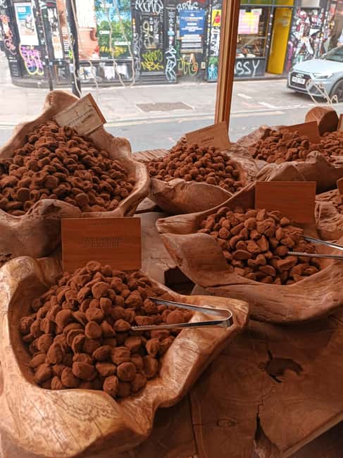 London: Soho, Chinatown, & Covent Garden Food Walking Tour - Discover Londons Food Scene from Soho to Covent Garden