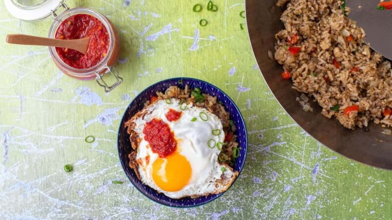 London: Southeast Asian Cuisine Cooking Class with Wine - Mastering Wok Cooking and Essential Techniques