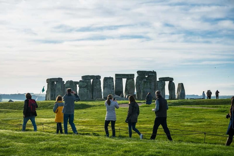 London: Stonehenge and Bath Guided Full-Day Tour - Exploring Stonehenge: Mysteries and Audio Guides