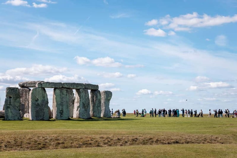 London: Stonehenge and Bath Guided Full-Day Tour - The Journey Through the Countryside and Scenic Views