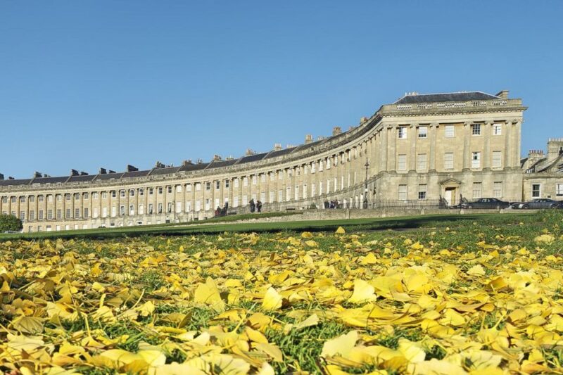 London: Stonehenge, Bath, Lacock, & Avebury Small Group Tour - Experience the Best of Wiltshire in a Day