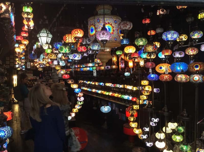 London Street Markets: 3-Hour Private Guided Tour - Logistics and Group Experience