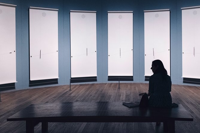 London Street Photo workshop - Pacing and Group Size: Focused and Personalized