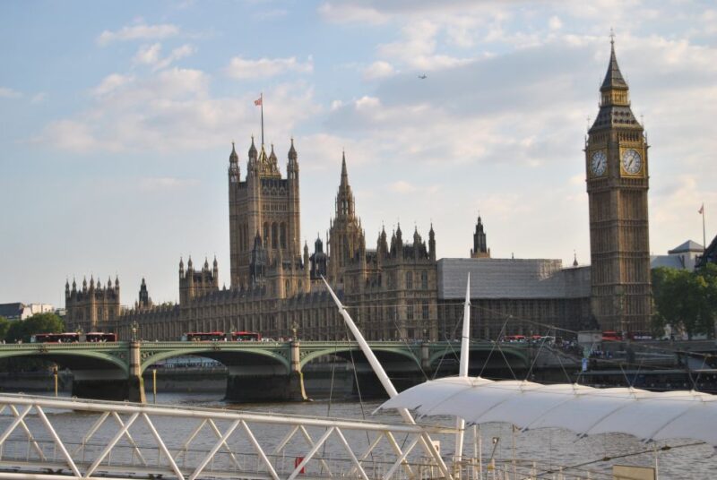 London: Thames Cruise to Greenwich with Private Guide - Return Journey on the Driverless DLR