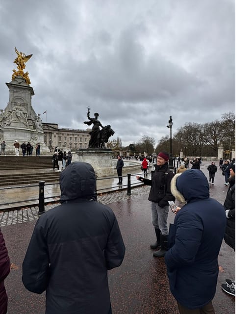 London: The English Civil War, Charles II and Westminster - Practical Details: Meeting Points, Language, and Booking