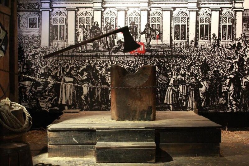 London: Top 30 Sights Walking Tour and Clink Prison Entry - Practicalities of the Tour Experience