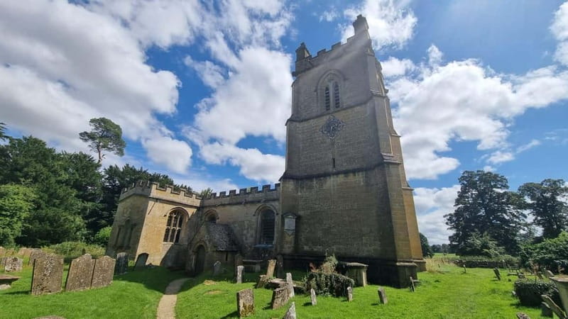 London: Top 7 Cotswolds Stops plus Shakespeare's Stratford - Stow-on-the-Wold: A Historic Hilltop Town