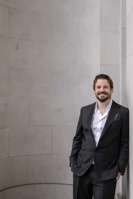 London: Tower Bridge Photoshoot with 15 Edited Photos - Exploring Tower Bridge: The Photoshoot Stop