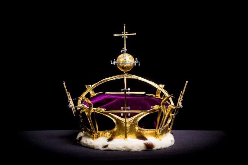 London: Tower of London and Crown Jewels Exhibition Ticket - Activities for Families and Children